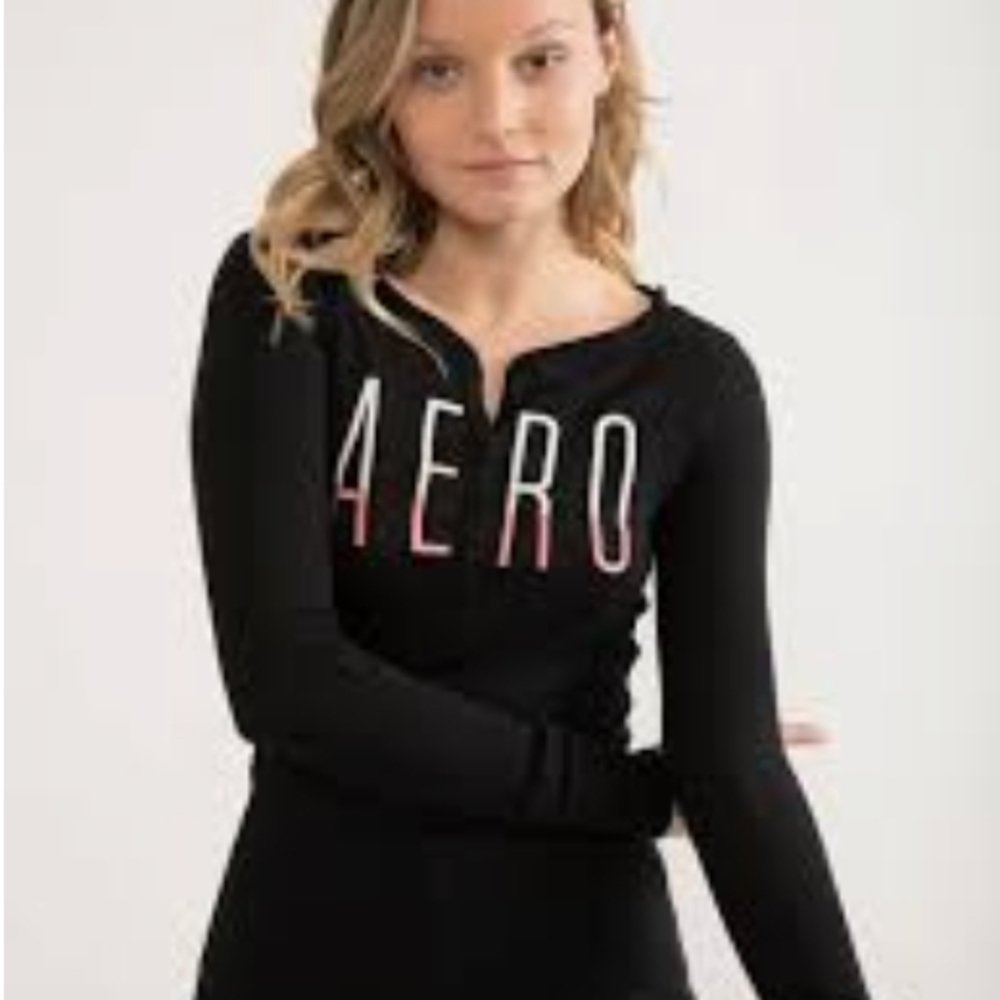 Aeropostale Black Long Sleeve Tee